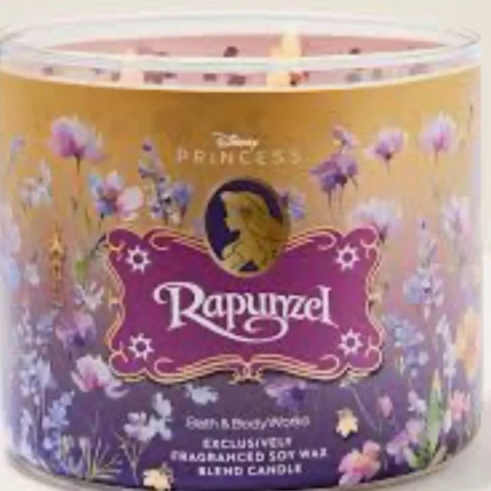 BATH & BODY WORKS DISNEY PRINCESS RAPUNZEL 3 WICK CANDLE
